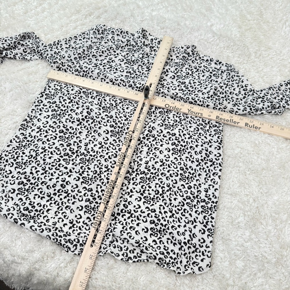 LOFT Blouse Women's S Leopard Print Mock Neck Long Sleeve Lightweight Top - Picture 4 of 8